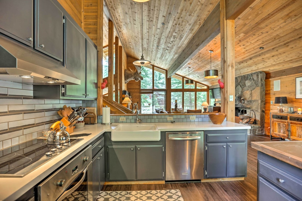 Free Ski Shuttle Spacious Northstar Resort Cabin - photo 20
