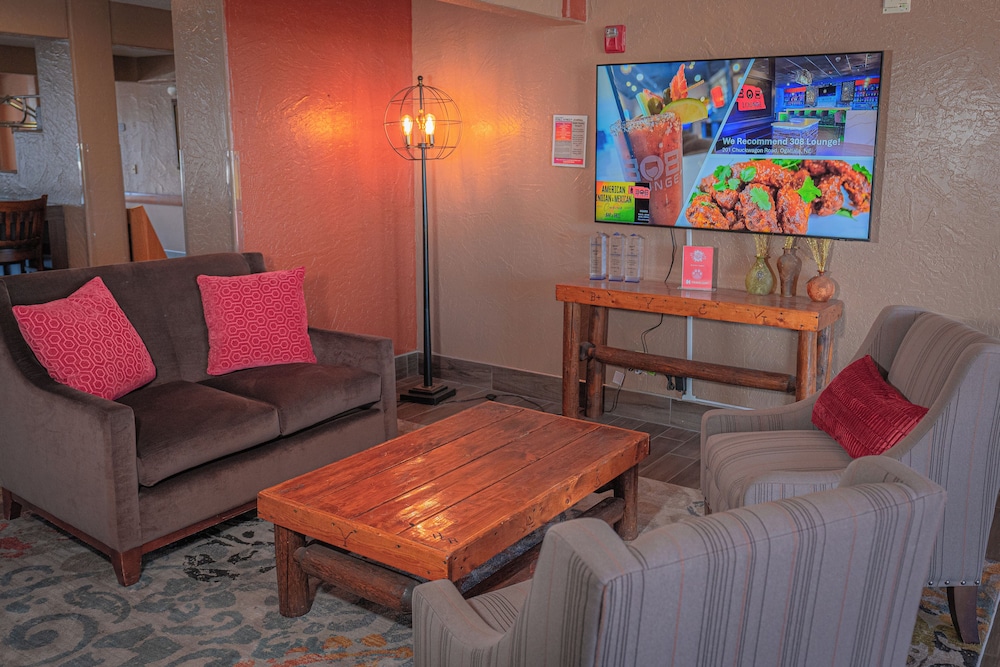 AmericInn by Wyndham Ogallala - photo 4