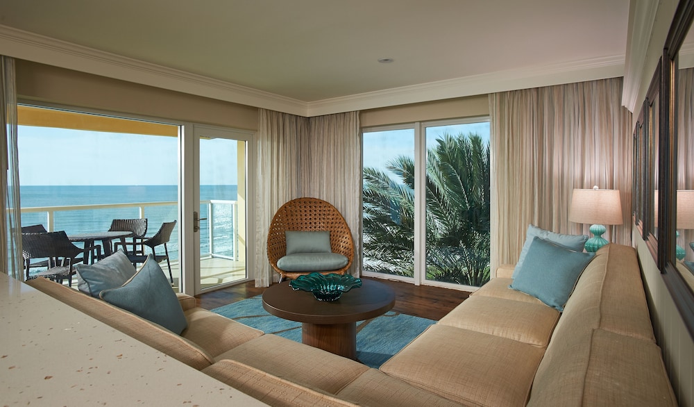 Edgewater Beach Hotel - photo 17