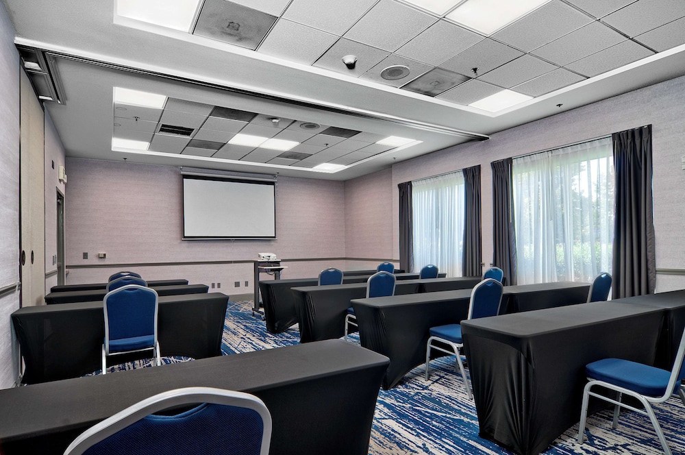 Hilton Garden Inn Livermore - photo 53