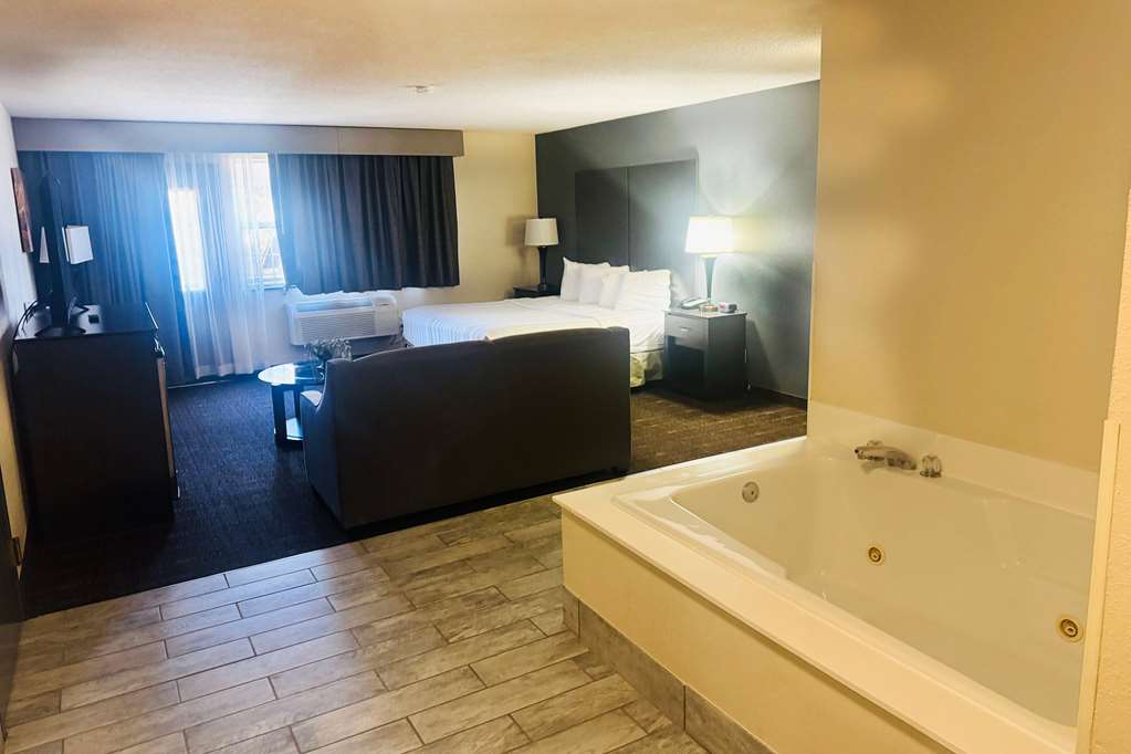 Baymont by Wyndham Chester IL - photo 23