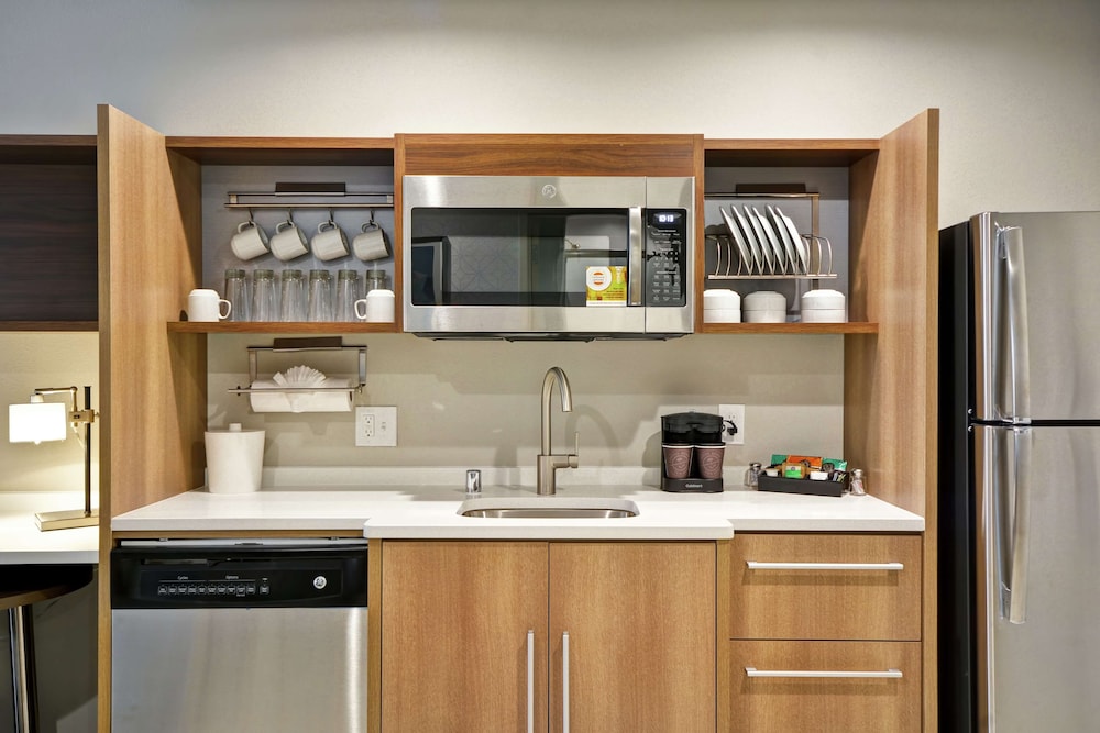 Home2 Suites by Hilton Plano Legacy West - photo 26