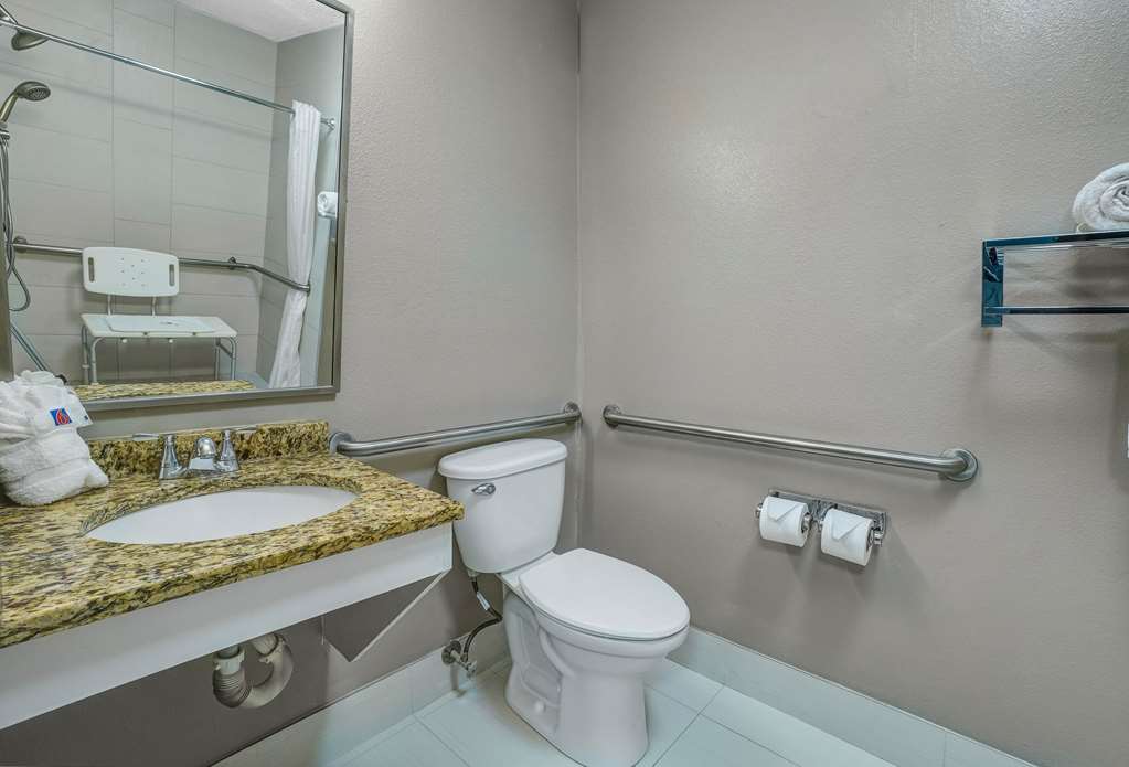 Studio 6 Duluth GA Near Gas South District - photo 17