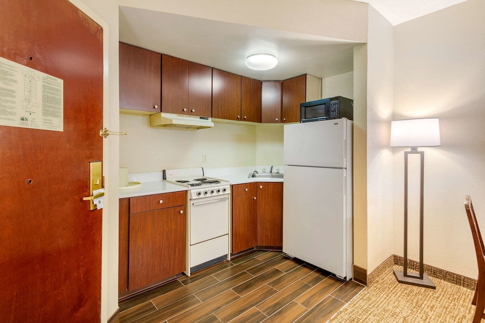 Quality Inn & Suites Olde Town - photo 16