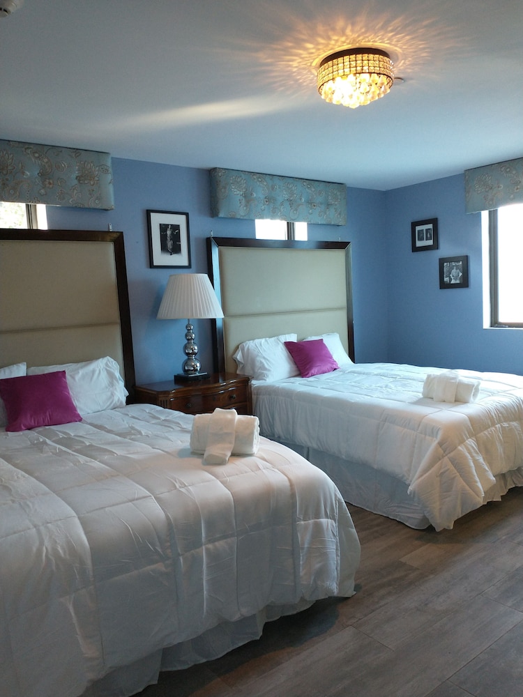 Dunns Josephine Hotel - photo 10