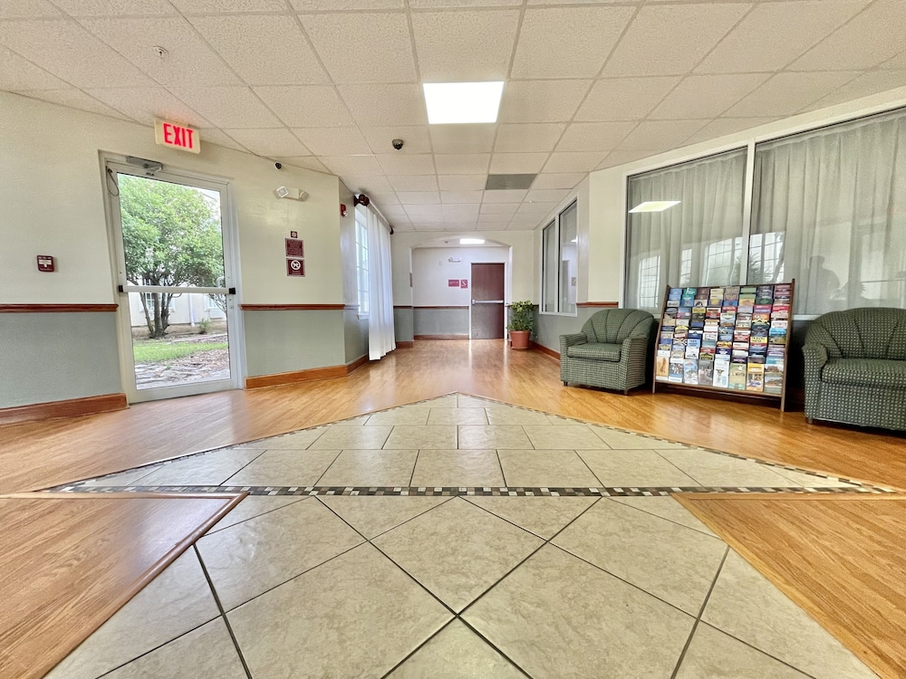 FairBridge Inn & Suites Cleburne - photo 41