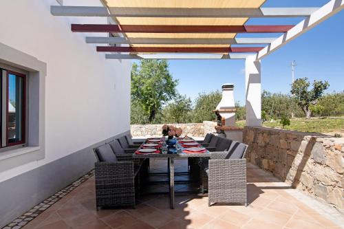 Villa Rodrigues Apartment I — 4-Star Luxury Hotel in Boliqueime, Portugal