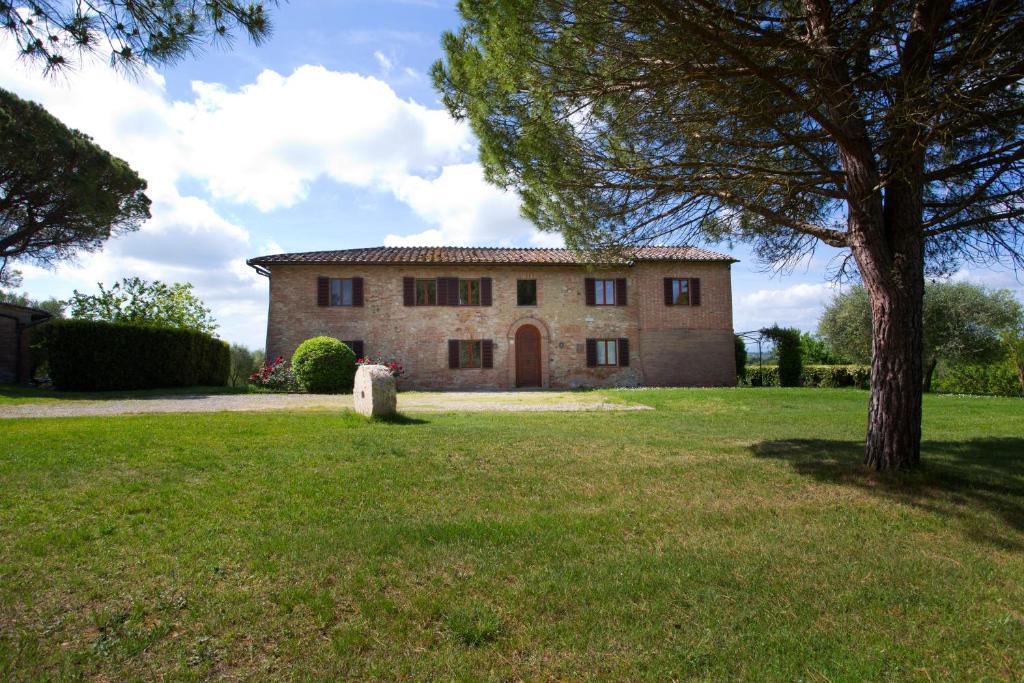 Villa Colombaio — 4-Star Luxury Hotel in Siena, Italy