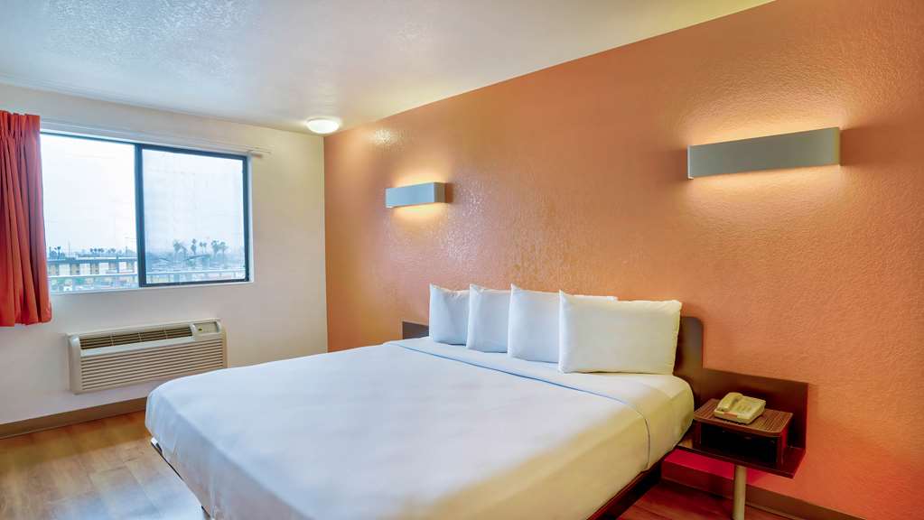 Motel 6 Los Angeles CA Los Angeles LAX - photo 11