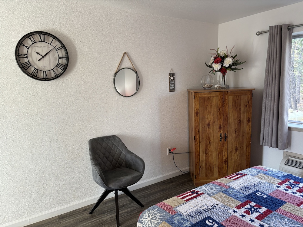 Brownsville Motel - photo 75