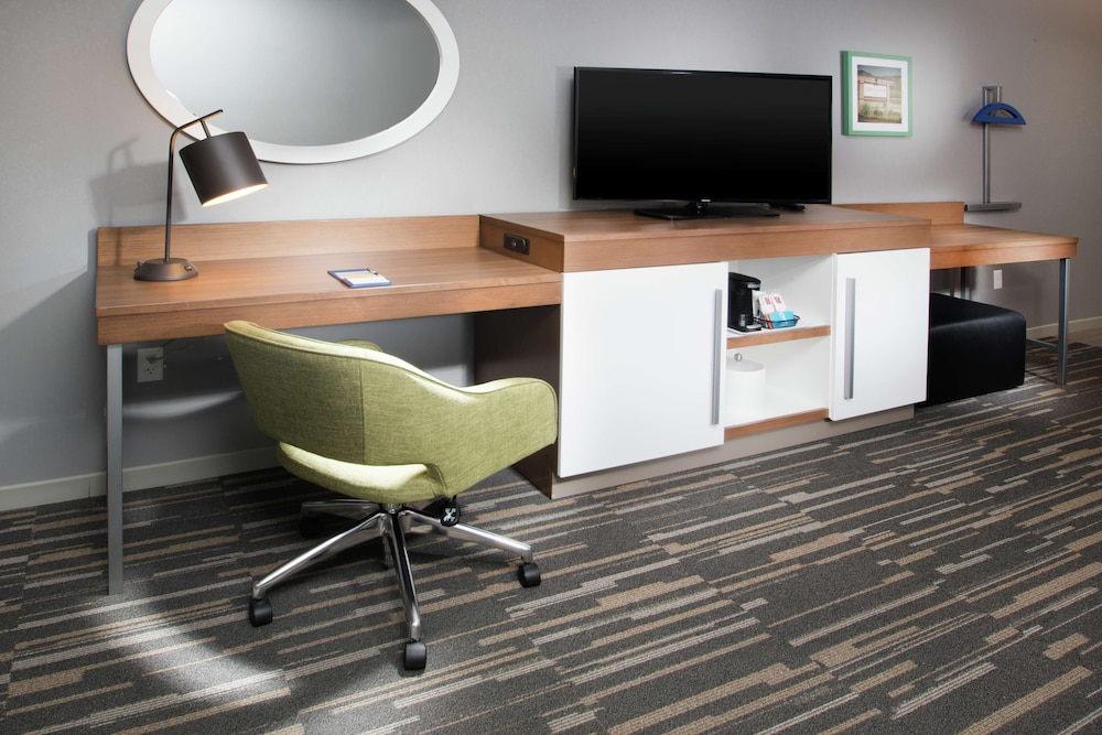 Hampton Inn Arvin Tejon Ranch - photo 13