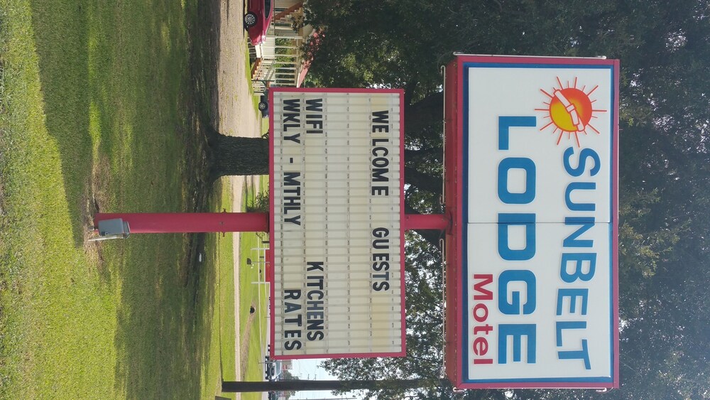 Sunbelt Lodge Motel - photo 23