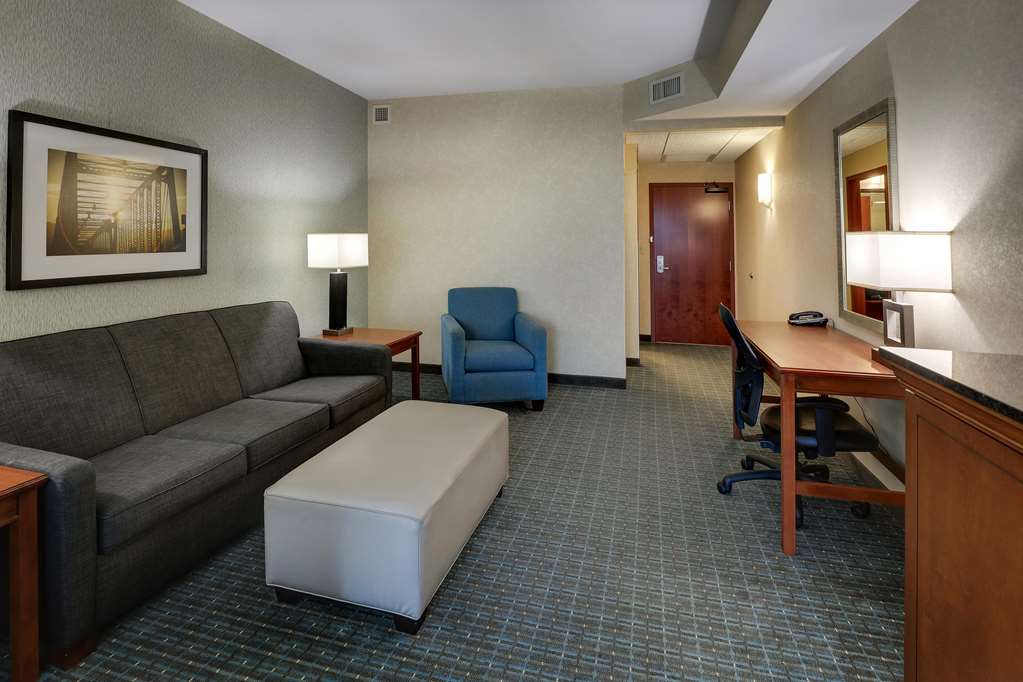 Drury Inn & Suites Grand Rapids - photo 33