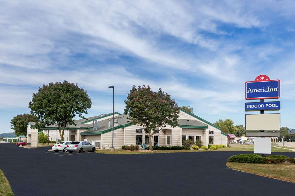 AmericInn by Wyndham Boscobel - photo 3