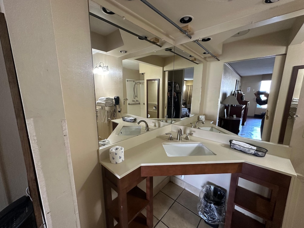 Hotel Red Rose by Townhouse Covington I 64 - photo 31