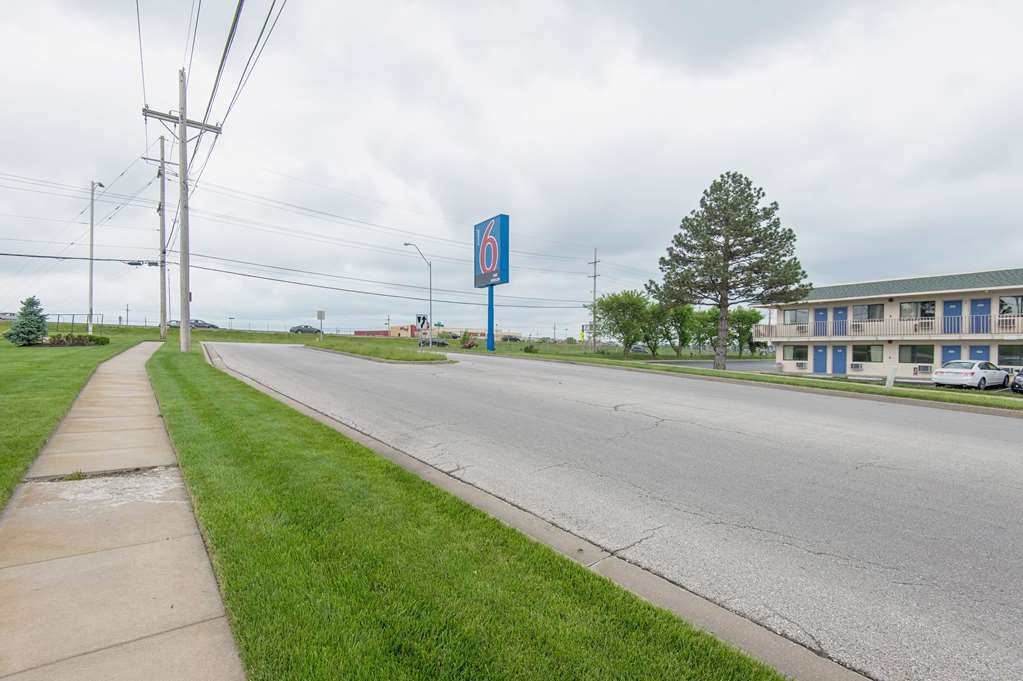 Motel 6 Kansas City MO Airport - photo 7