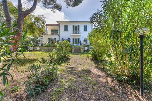 Casa Annameri — 4-Star Luxury Hotel in Marciana, Italy