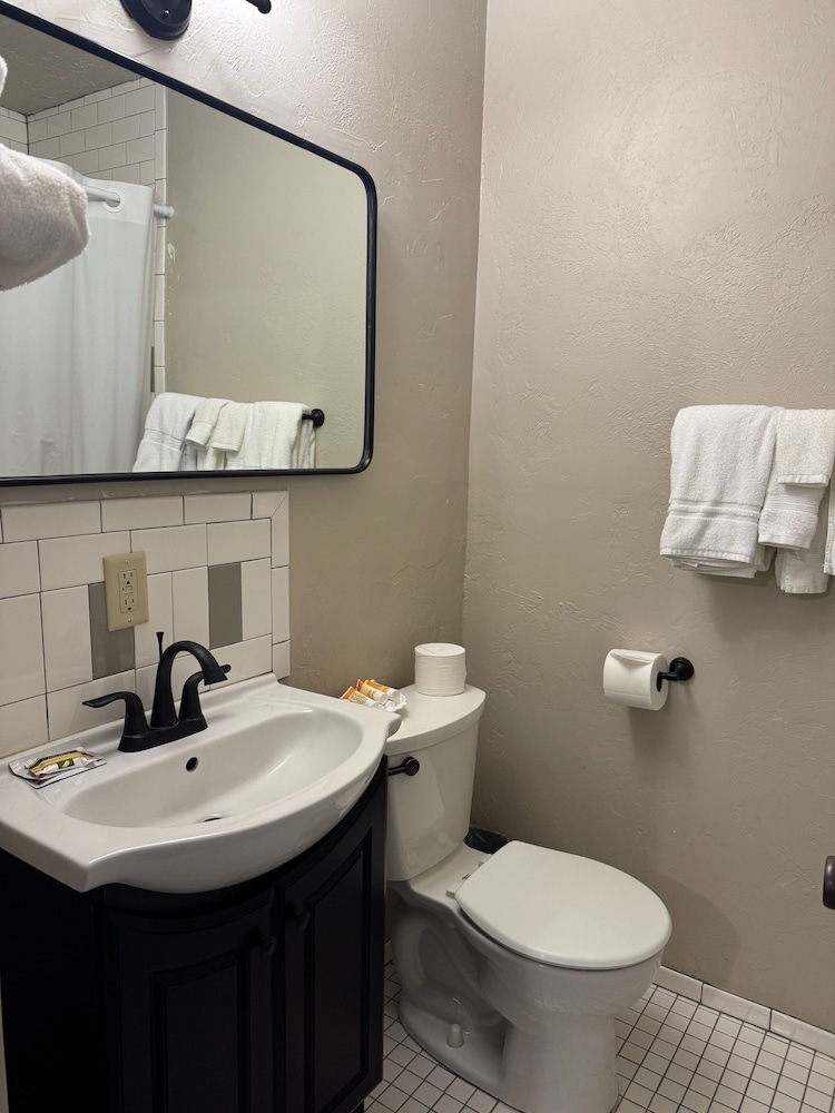 Hotel LaBonte - photo 30