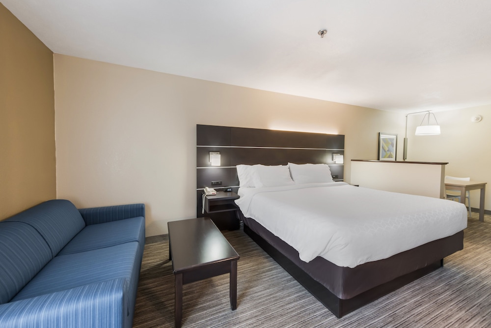 Holiday Inn Express London by IHG - photo 16