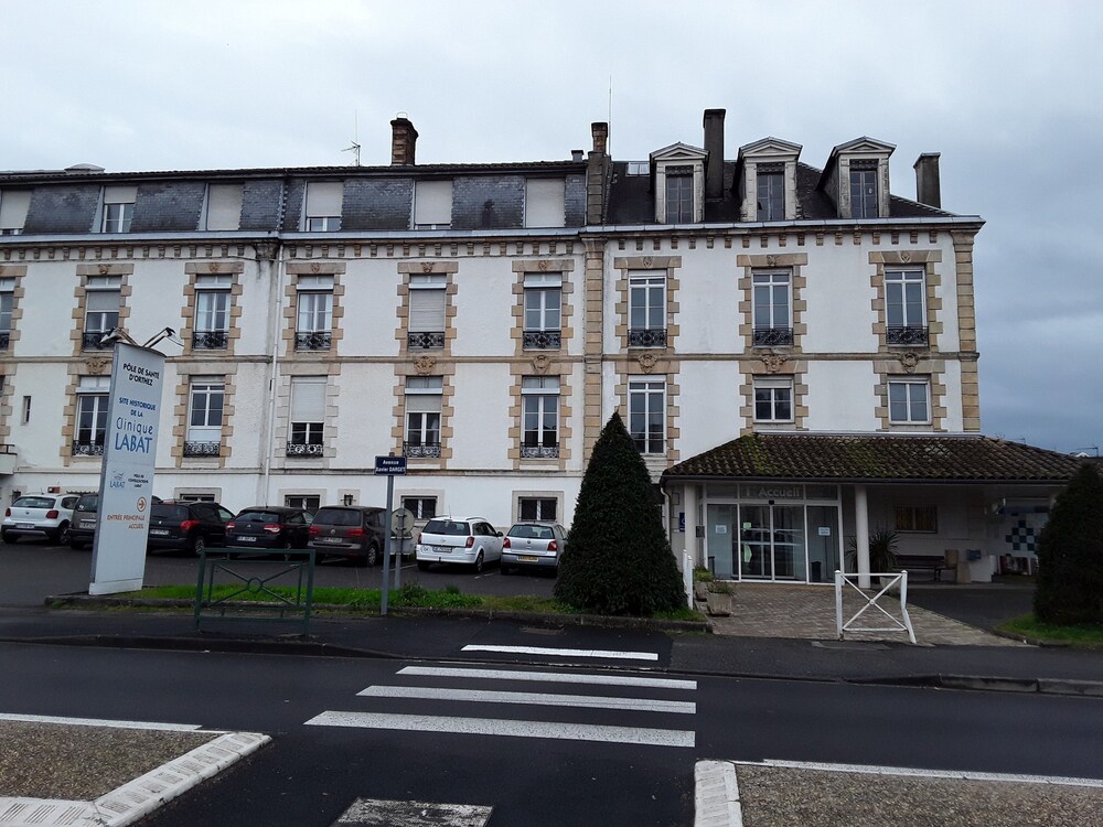 Hotel Labat — hotel in Orthez