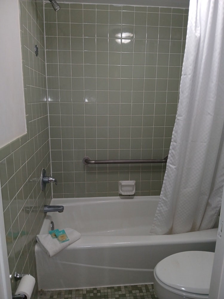 Buccaneer Inn - photo 75