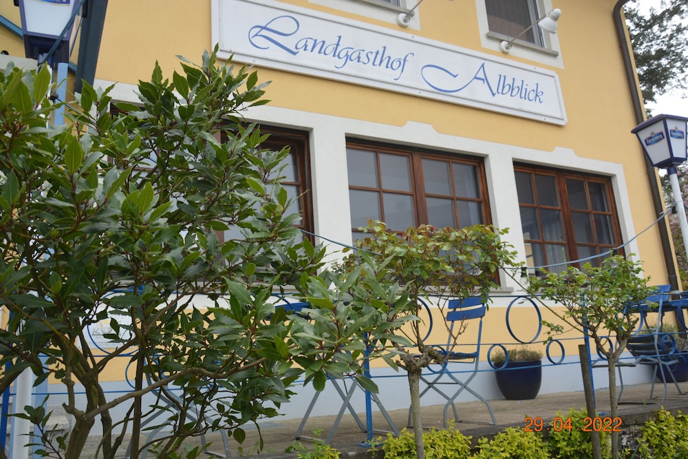 Hotel Albblick - last minute hotel in Aichelberg