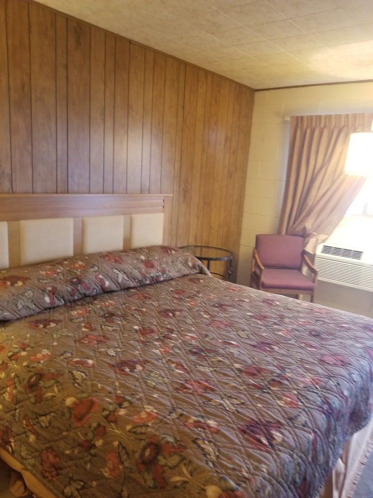 First Interstate Inn in Kansas City, United States