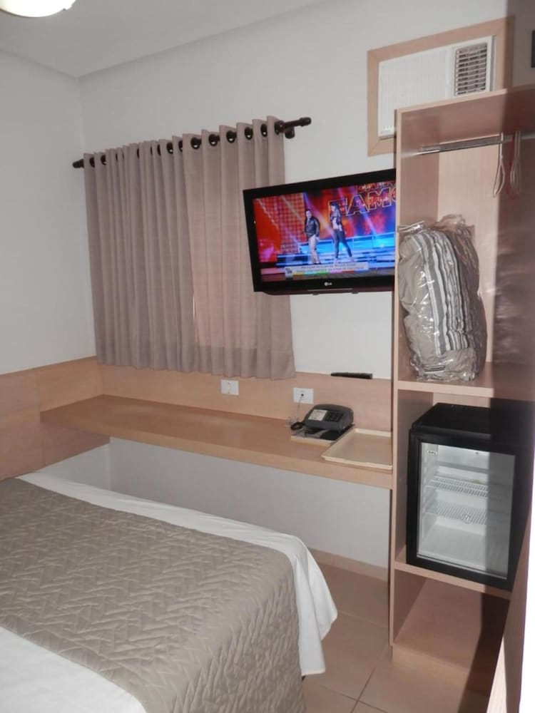 Hotel Líder — hotel in Catanduva