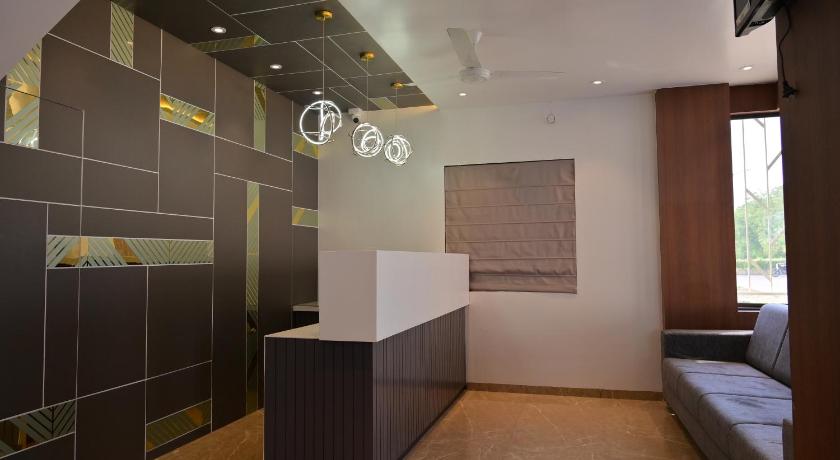 Hotel D Square — Shirdi — photo 4