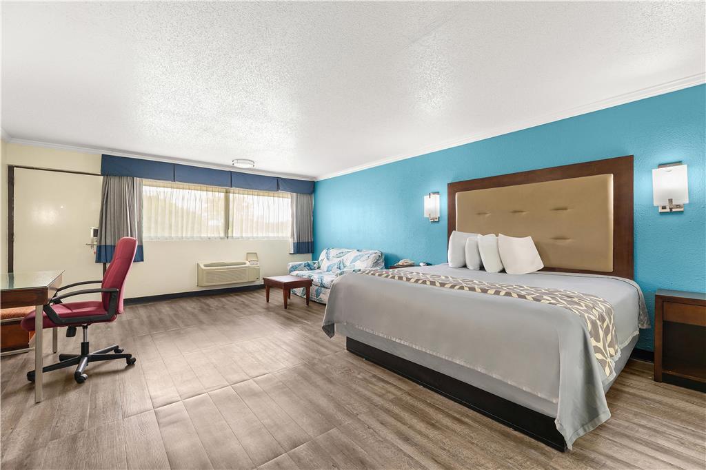 Americas Best Value Inn and Suites Aberdeen - photo 9