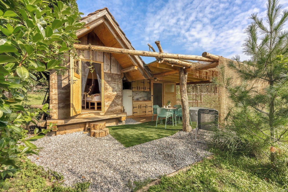 Luxury Glamping House Pia 20163500 — Ivancna Gorica