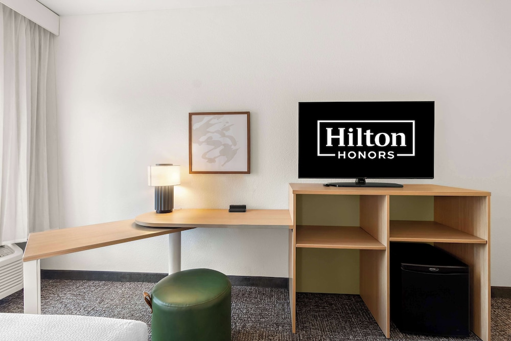 Spark by Hilton Missouri City - photo 18