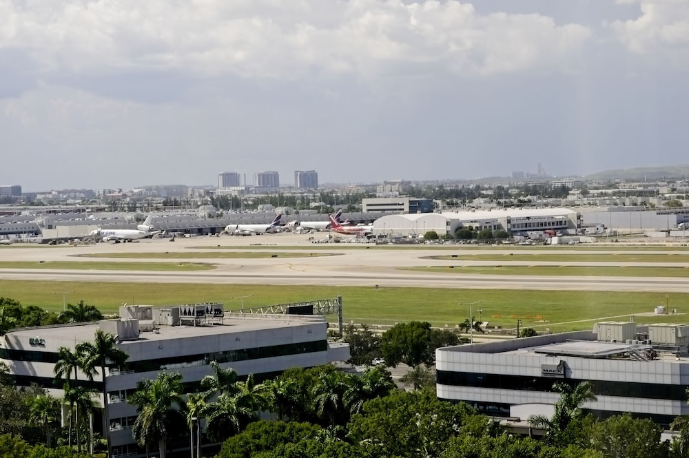 Pullman Miami Airport - photo 45