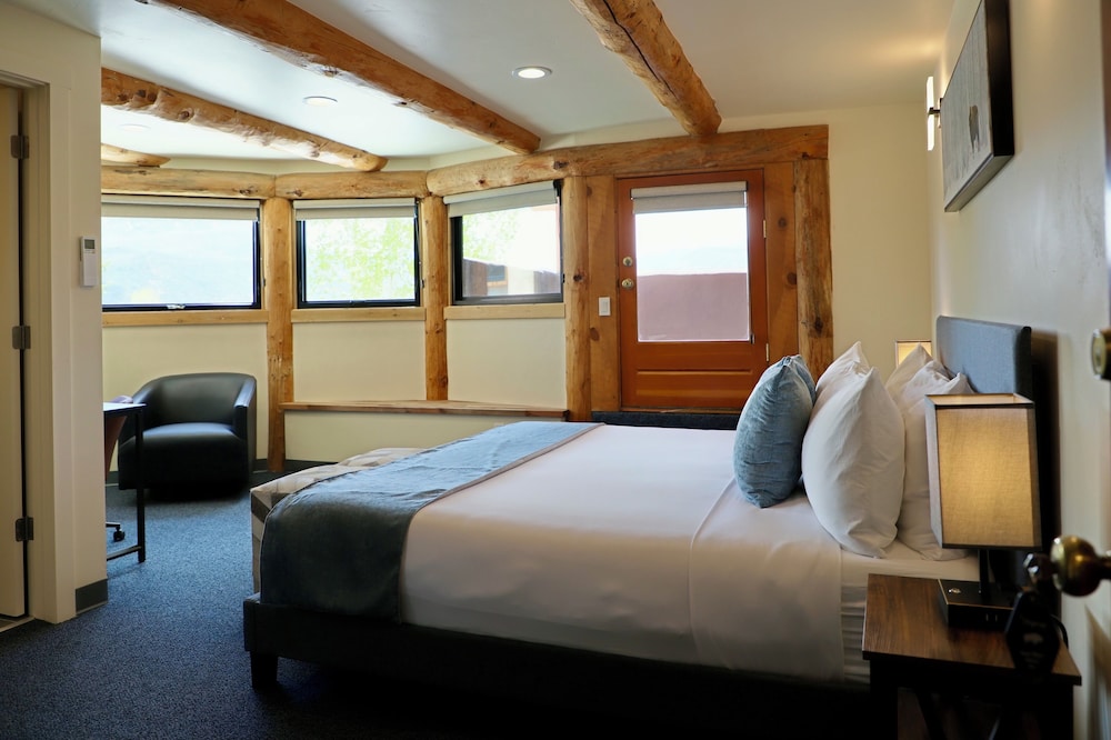 Chipeta Lodge - photo 17