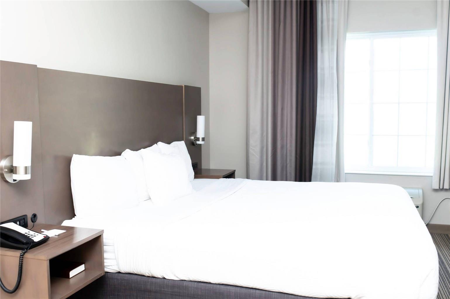 Country Inn & Suites by Radisson Prairie du Chien - photo 13