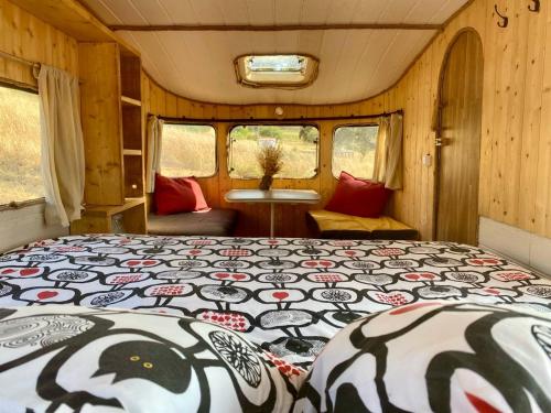 Lost Paradise Cosy Wagon - last minute hotel in Unknown City