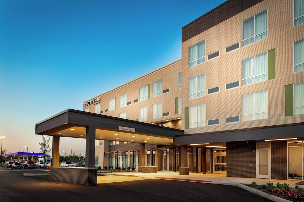 Courtyard by Marriott Indianapolis West Speedway - photo 22
