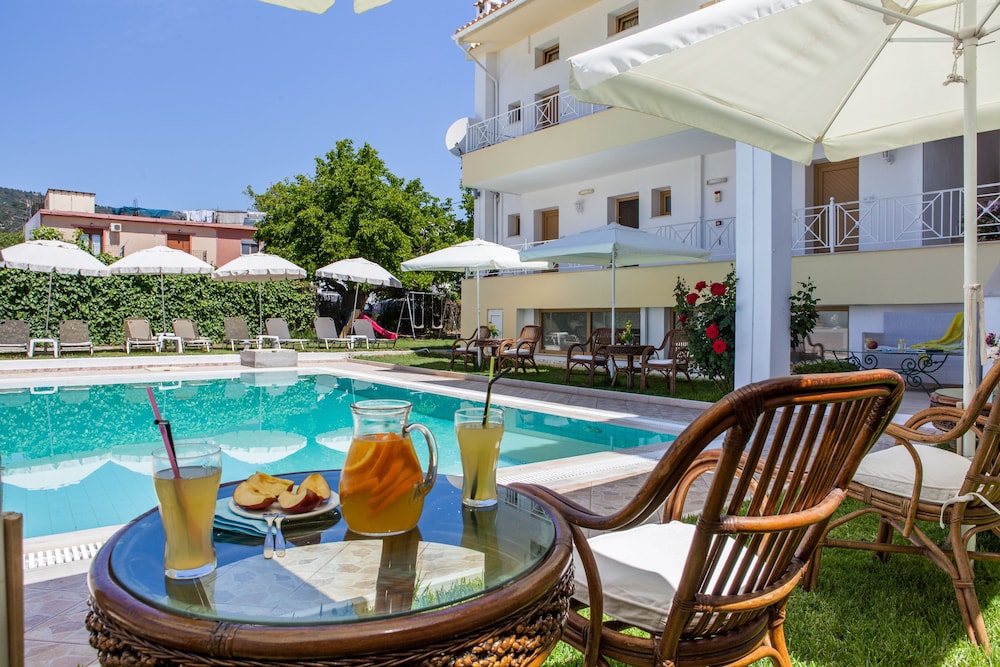 Studios Ritsa in Skiathos, Greece