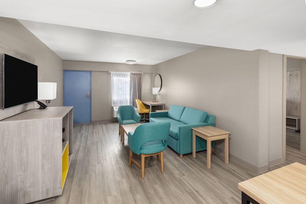 Ramada By Wyndham Kenner New Orleans Airport South - photo 22
