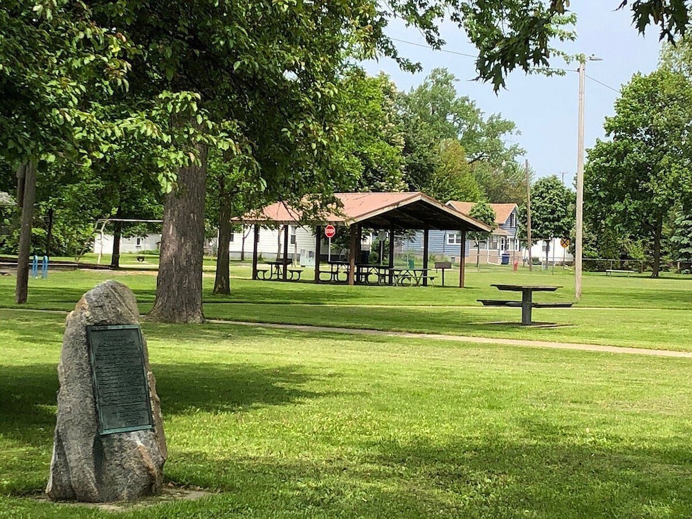Dakota Inn Minot - photo 20