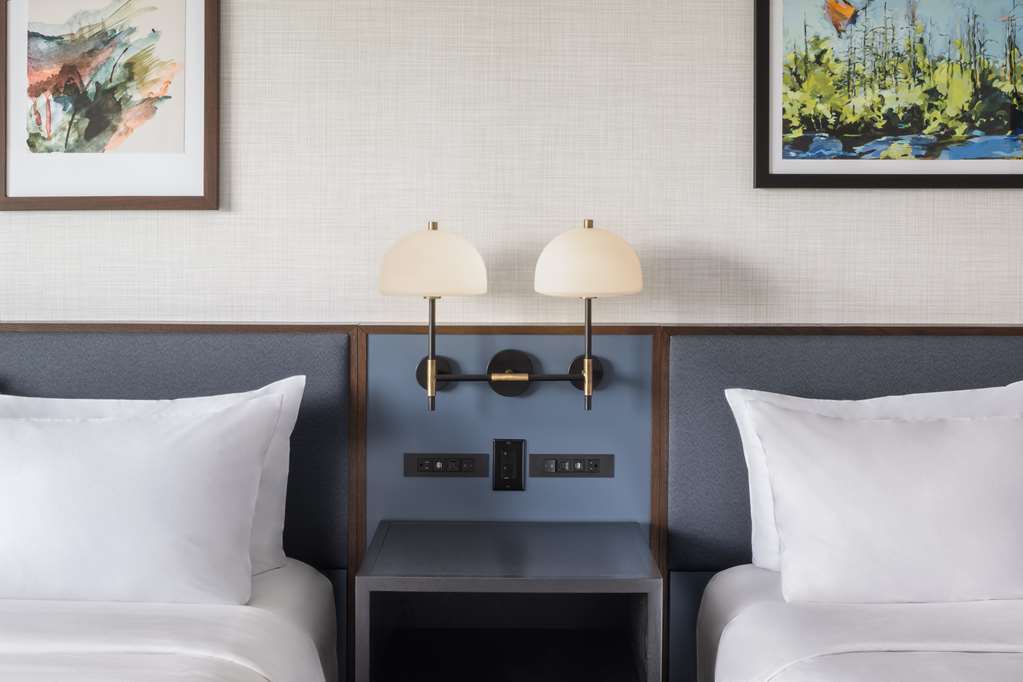 Hyatt Regency Coralville - photo 12