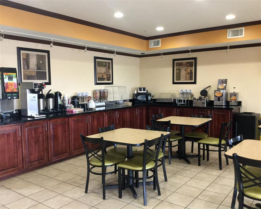 Americas Best Value Inn St. Robert - photo 16