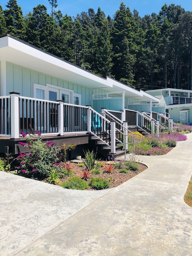 Seafoam Lodge - photo 5