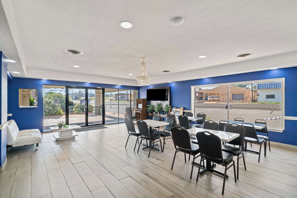 Americas Best Value Inn Brenham - photo 2