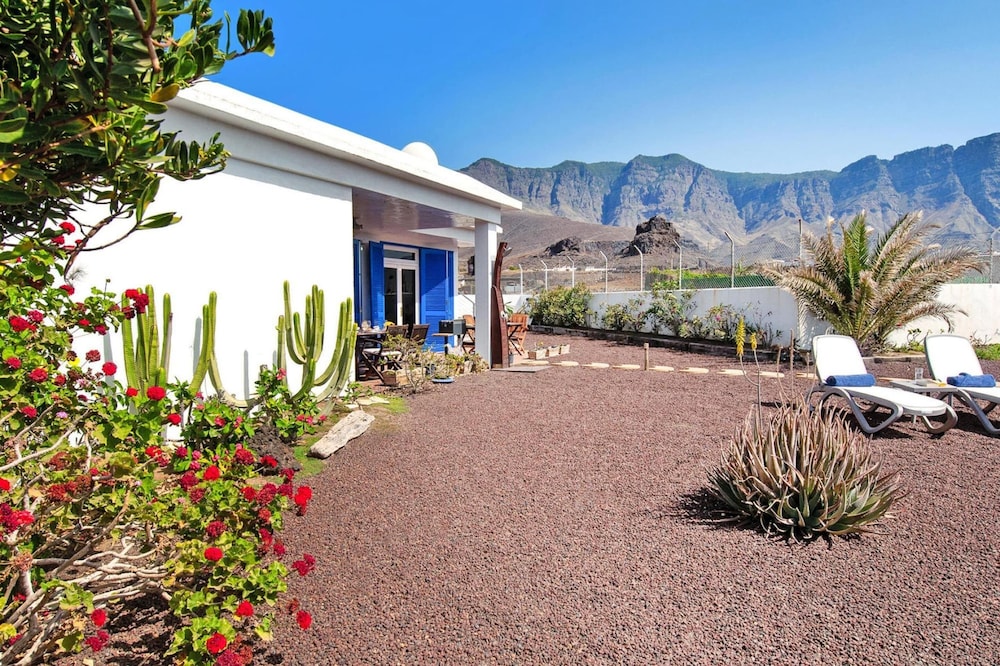 Agaete Beach Rental at Volcanic Natural Pools by VillaGranCanaria — 4-Star Luxury Hotel in Agaete, Spain