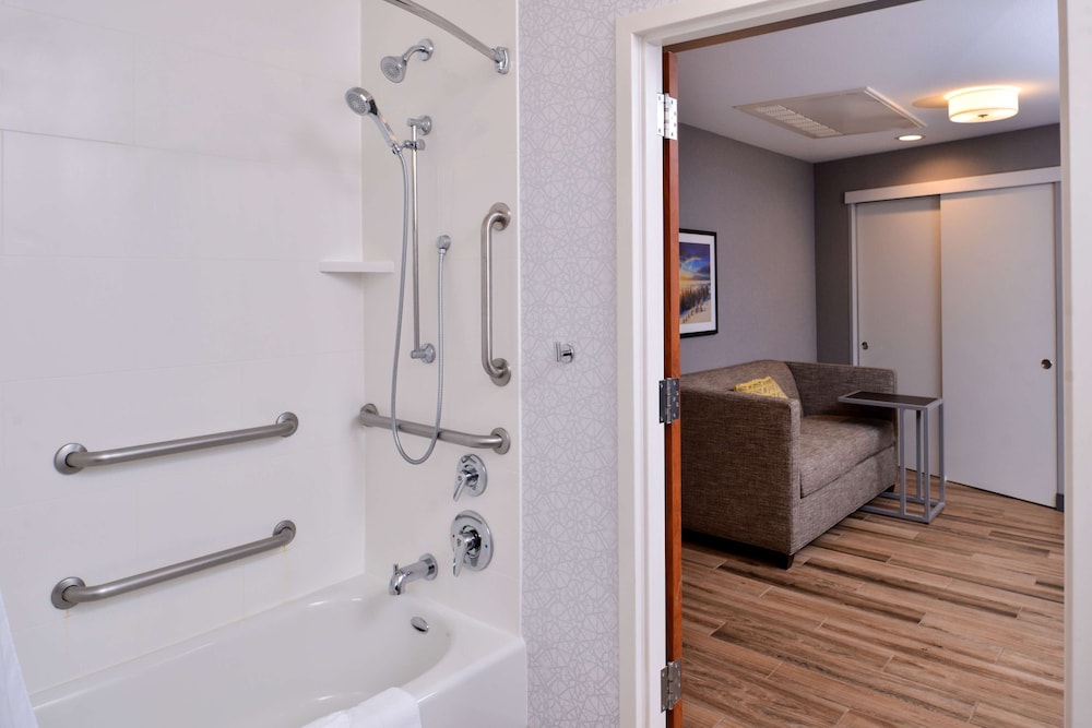 Hampton Inn & Suites Boise Spectrum - photo 80