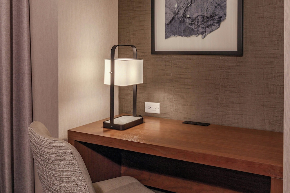 Renaissance Boston Seaport District - photo 27