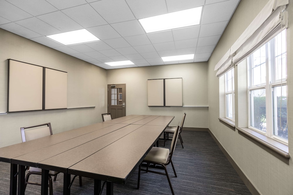 Homewood Suites by Hilton Newark Fremont - photo 35