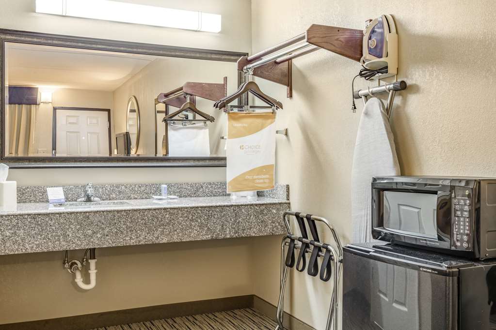 SureStay Hotel by Best Western Tupelo North - photo 20