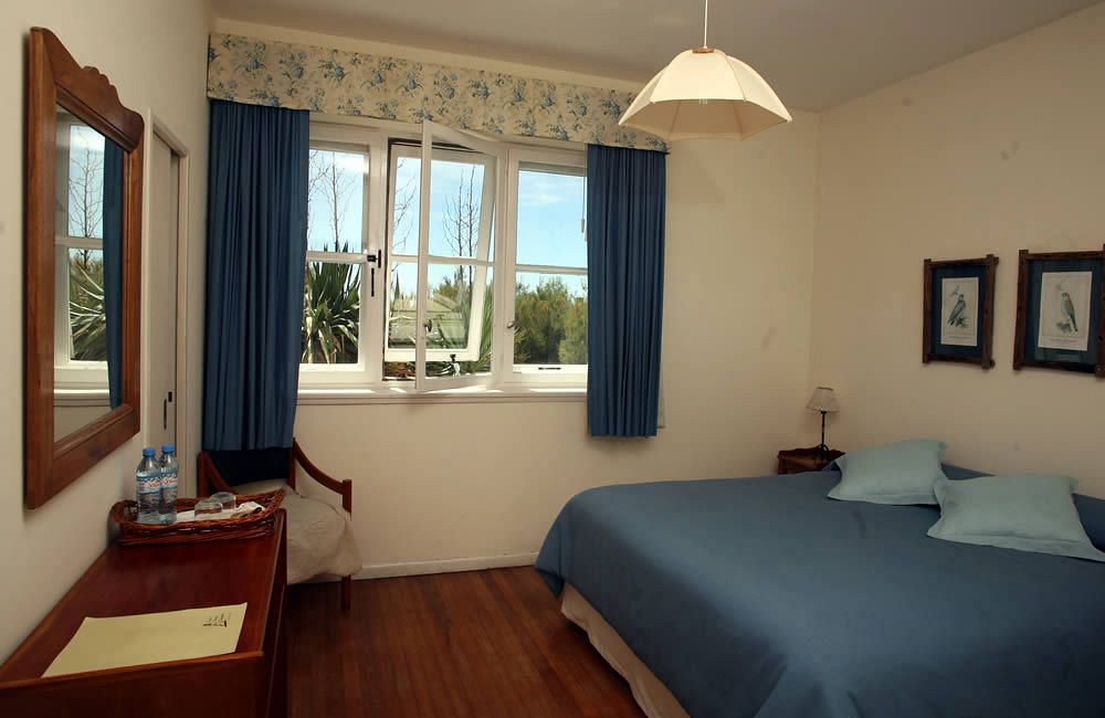 Faro Punta Delgada Hotel de Campo — 4-Star Luxury Hotel in Puerto Madryn, Argentina